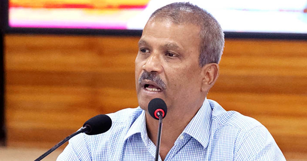 সরকার কী করবে, আমরা সত্যিই বুঝতে পারছি না : আইন উপদেষ্টা