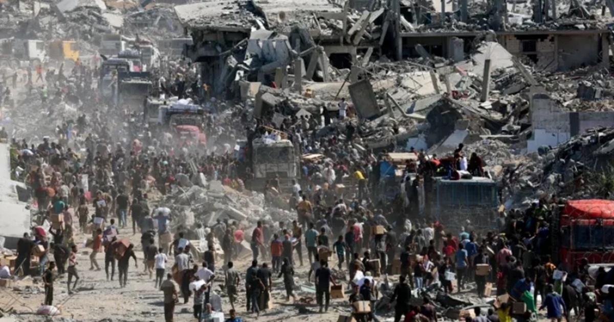 ফিলিস্তিনি বন্দিদের নিয়ে পশ্চিম তীর ও গাজায় পৌঁছেছে কয়েকটি বাস