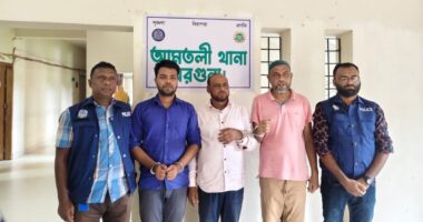 আমতলীতে বিস্ফোরক মামলায় তিন আওয়ামী নেতা গ্রেপ্তার