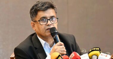 ‘আ. লীগ আরও ৫০ বছর ঝটিকা মিছিল করলেও কোনো লাভ হবে না’ : শফিকুল আলম