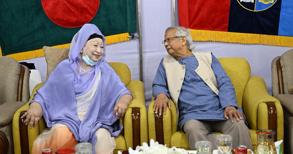 সশস্ত্র বাহিনী দিবস উপলক্ষে সেনাকুঞ্জে প্রধান উপদেষ্টার সঙ্গে একান্ত বৈঠক খালেদা জিয়ার