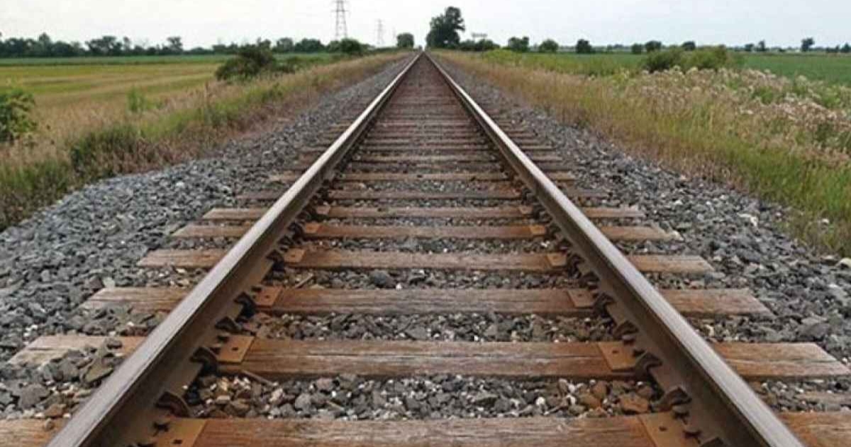 গাজীপুরে ট্রেনে কাটা পড়ে অজ্ঞাত ব্যক্তির মৃত্যু