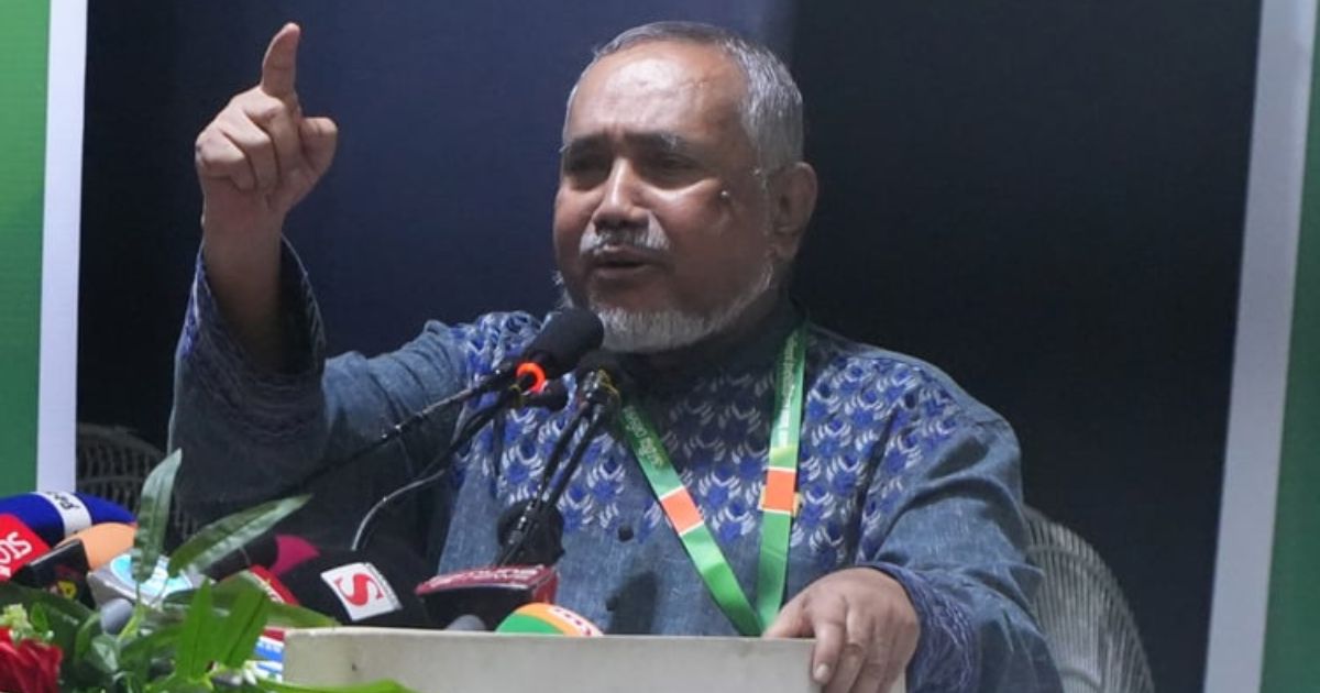 বিশ্ববিদ্যালয়ে গাঁজা-মদ বন্ধ হয়েছে, ডালের ঘনত্ব বেড়েছে : ডা.তাহের