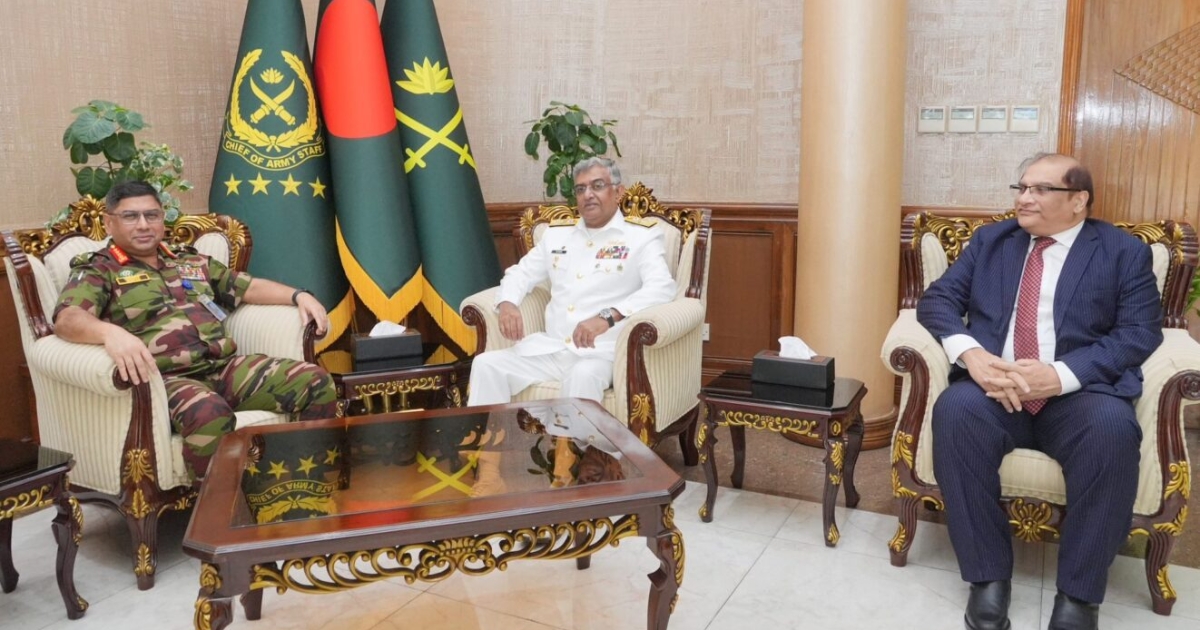 সেনাপ্রধানের সঙ্গে পাকিস্তান নৌবাহিনী প্রধানের সৌজন্য সাক্ষাৎ