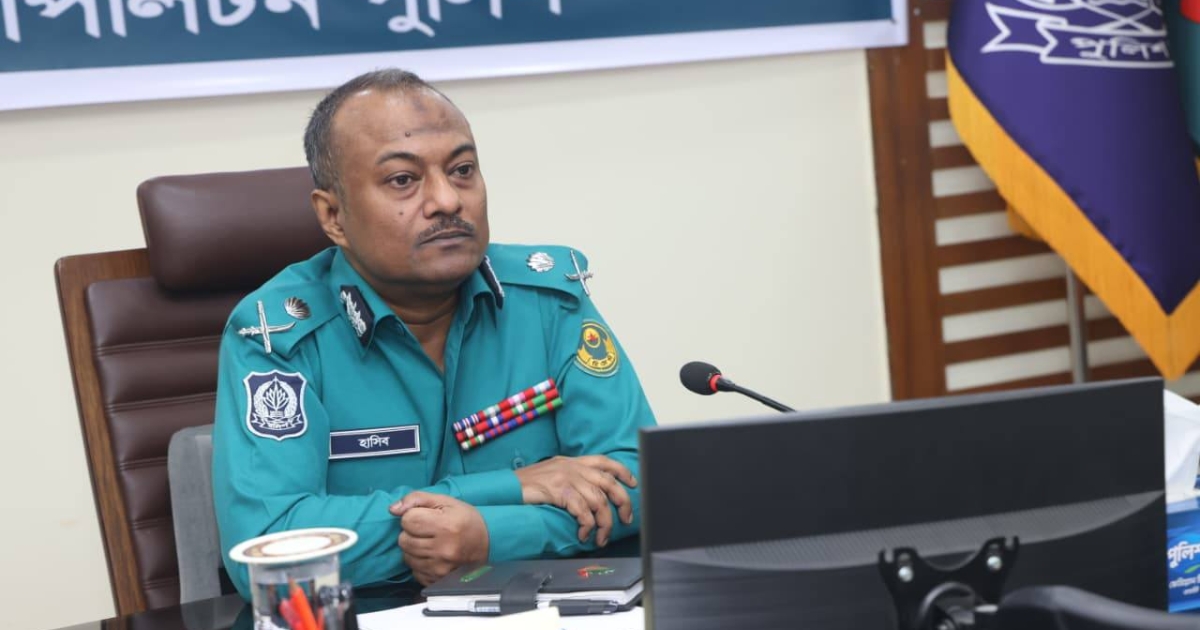 অস্ত্রধারীদের দেখামাত্রই ব্রাশফায়ারের নির্দেশ সিএমপির