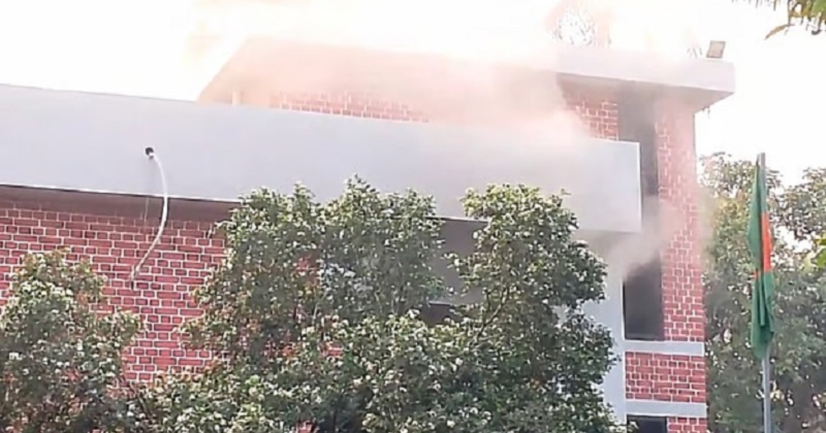 এবার পুলিশ সুপারের সরকারি বাসভবনে অগ্নিকাণ্ড