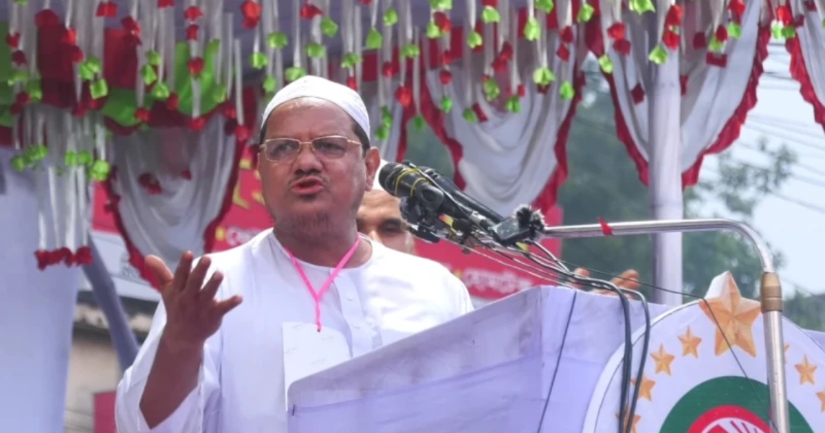 একই দিনে নির্বাচন ও গণভোট ঘোষণায় জাতির প্রত্যাশা ভেঙে দিয়েছে সরকার :মুফতি রেজাউল করীম