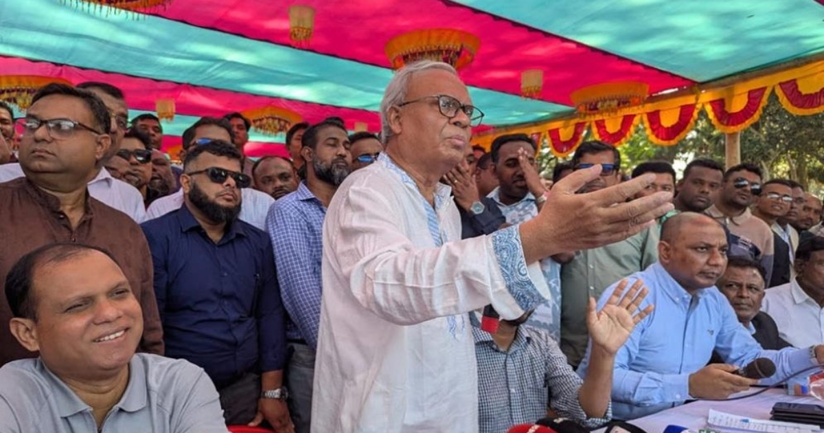 অন্তর্বর্তী সরকারের প্রতি এখনো পূর্ণ আস্থা রাখে বিএনপি, এই আস্থার জায়গা দুর্বল করা অন্তর্বর্তী সরকারের কাজ নয় : রিজভী