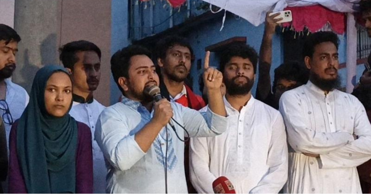 “হাসিনার মৃত্যুদণ্ডাদেশ ঘোষণায় আমরা সন্তুষ্ট নই, হাসিনা ফাঁসিতে ঝুললে তবেই শান্তি পাব” : নাহিদ