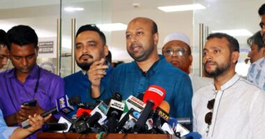 “পর্নোগ্রাফি থেকে শুরু করে এআই দিয়ে সব বাজে কনটেন্ট আমার নামে ছড়ানো হচ্ছে, : ইসির সংলাপে ফুয়াদের ক্ষোভ