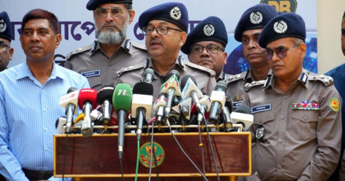 পুলিশকে আহত করা মানে রাষ্ট্রকে আঘাত, নাশকতা বাড়লে জনগণকেই ঘরবাড়ি পাহারা দিতে হবে : ডিএমপি কমিশনার