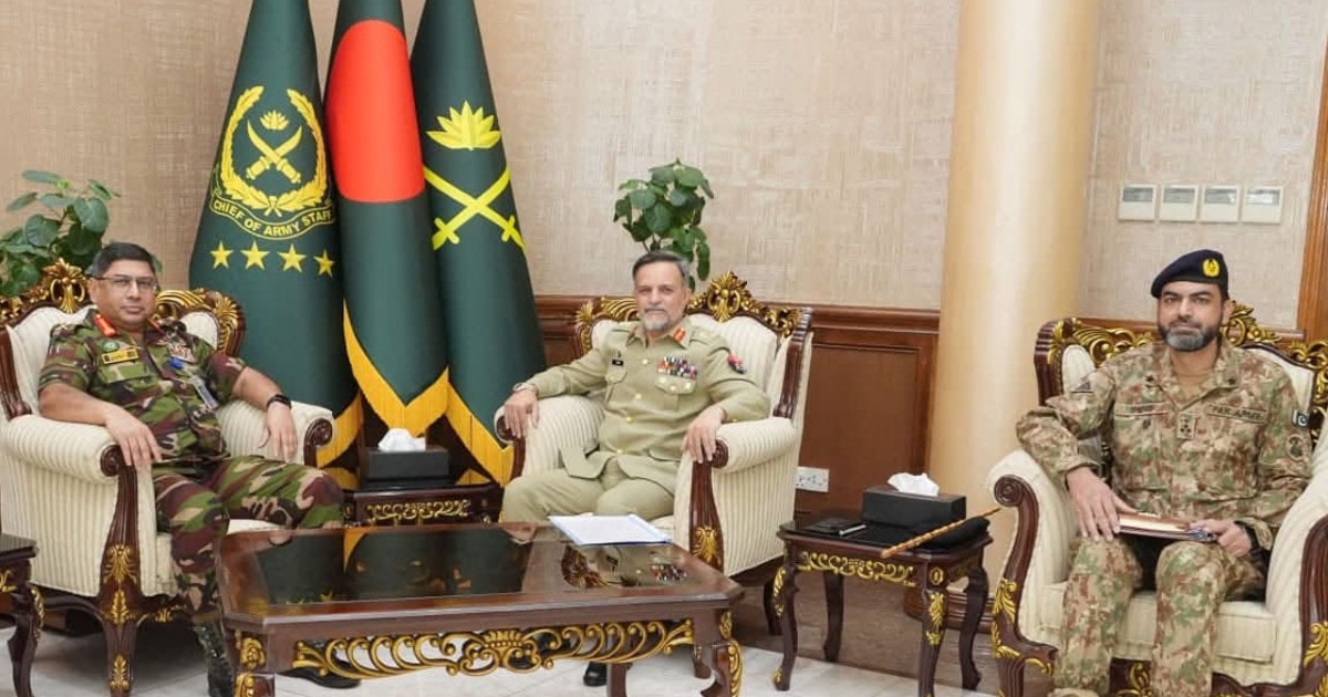 সেনাপ্রধানের সাথে পাকিস্তানের এইচআইটি চেয়ারম্যানের সাক্ষাৎ