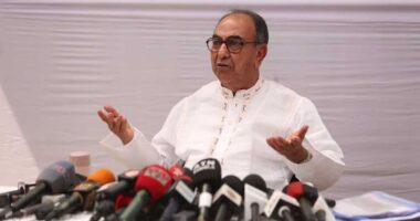 ‘খালেদা জিয়ার জন্য যা করা দরকার করবো, তাকে বুঝতে দেব না দেশে তার সন্তান নেই’ : মির্জা আব্বাস