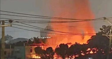 বালু মহাল নিয়ন্ত্রণ নিয়ে বিএনপি নেতা দুই ভাইয়ের সমর্থকদের সংঘর্ষ, বাড়িঘরে আগুন