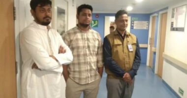 খালেদা জিয়াকে দেখতে গেলেন জারা-নাসীরুদ্দীন-হাসনাত