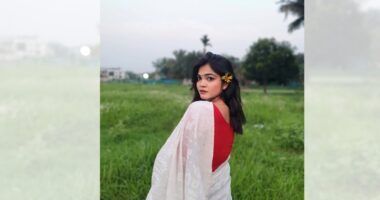 রাবিতে শিক্ষককে খাতা ছুড়ে মারলেন ছাত্রী, ‘জ্বিনের আচর ছিল’, দাবি ছাত্রীর