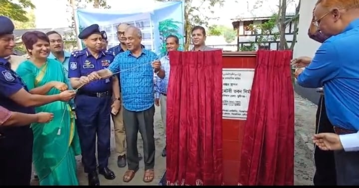 দেশের আইনশৃঙ্খলা পরিস্থিতি অত্যন্ত ভালো, নির্বিঘ্নে নির্বাচন আয়োজন সম্ভব: স্বরাষ্ট্র উপদেষ্টা