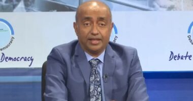 পদে থেকেও নির্বাচন করা যায়, সংবিধানে কোনো বাধা নেই: অ্যাটর্নি জেনারেল