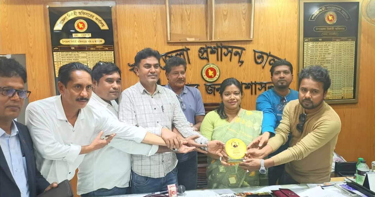 তালায় ইউএনও দীপা রানী সরকারকে বদলিজনিত বিদায় সংবর্ধনা