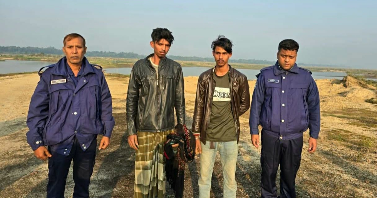 দুর্গাপুরে অবৈধ বালু উত্তোলন বন্ধে অভিযান, দুই যুবকের ৭ দিনের জেল