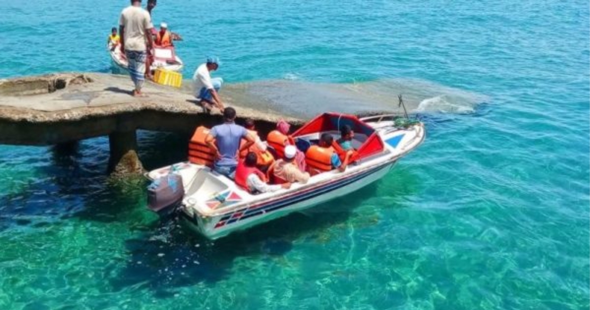 সেন্টমার্টিন থেকে ফেরার পথে স্পিডবোট ডুবে মা-মেয়ের মৃত্যু