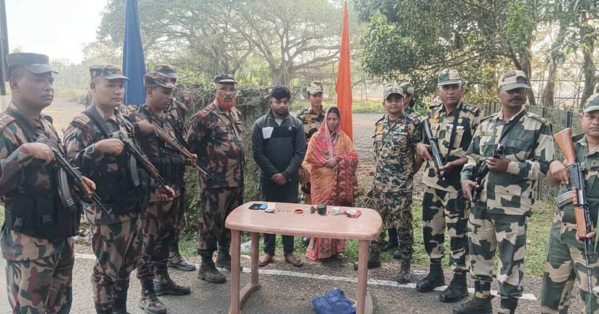 ভারতে অবৈধ অনুপ্রবেশকারী মা-ছেলেকে হস্তান্তর করলো বিএসএফ, পাচারকারী আটক