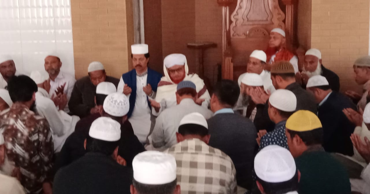 বেগম খালেদা জিয়ার সুস্থতা কামনায় দোয়া ও মোনাজাত অনুষ্ঠিত