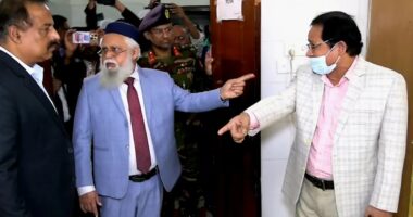 ‘আমাকে সাসপেন্ড করেন’ নো প্রব্লেম’  বলতে থাকা চিকিৎসককে অব্যাহতি ও শোকজ