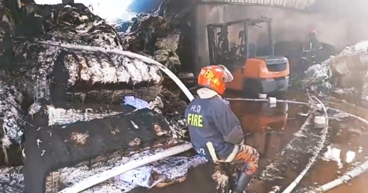 নরসিংদীতে স্পিনিং মিলে ভয়াবহ অগ্নিকান্ড