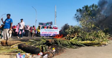 বিক্ষোভের মুখে বাঁকখালী তীরে নদী বন্দরের সীমানা পিলার স্থাপন স্থগিত