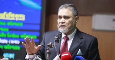 এবারের ত্রয়োদশ জাতীয় নির্বাচনে কোনো গাফিলতি সহ্য করা হবে না : সিইসি