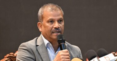 যুব ও ক্রীড়া উপদেষ্টা হলেন ড. আসিফ নজরুল