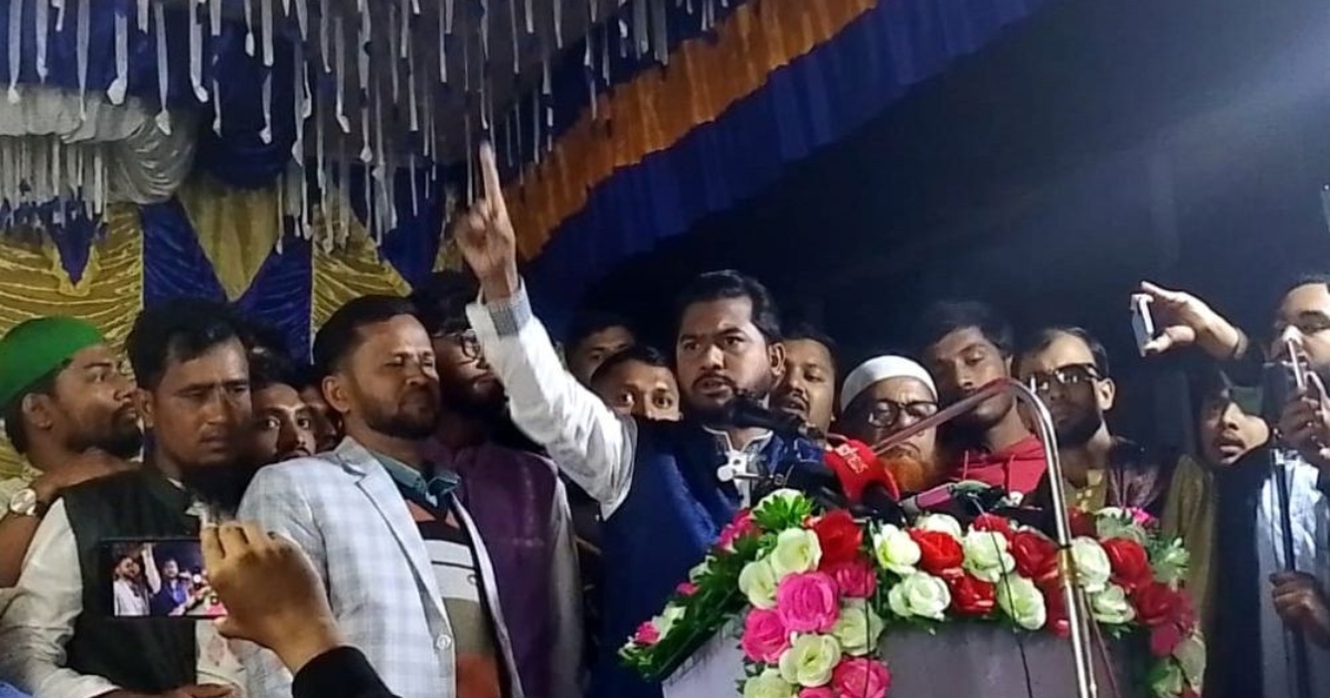 আমরা রাজনীতির মাঠে ফুটবল হতে আসিনি, প্লেয়ার হয়েই মাঠে নেমেছি : নুরুল হক নুর