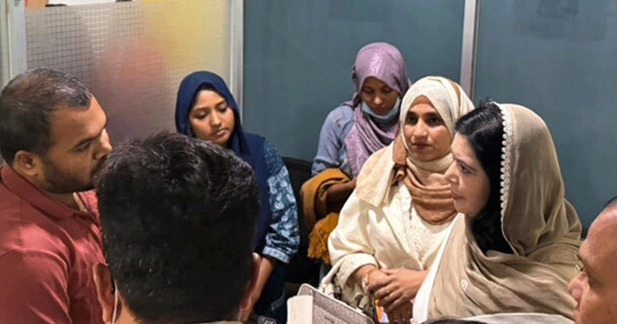 ওসমান হাদির পরিবারের সঙ্গে দেখা করলেন ডা. জোবাইদা রহমান