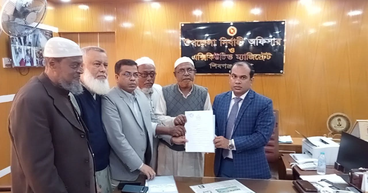 বগুড়া-২ (শিবগঞ্জ) আসনে বিএনপির প্রার্থী মীর শাহে আলমের মনোনয়ন ফরম উত্তোলন