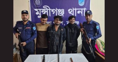 দেশীয় অস্ত্রসহ ডাকাতির প্রস্তুতিকালে শ্রমিক লীগ নেতা সীমান্ত গ্রেপ্তার