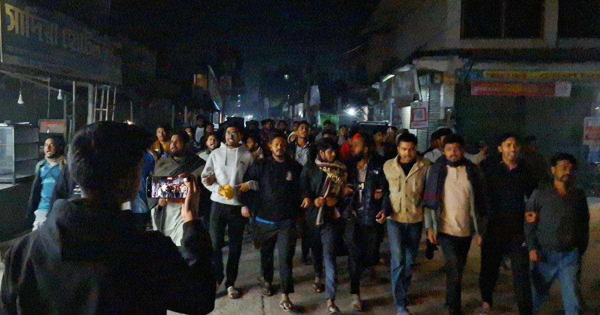 জুলাই বিপ্লবী ওসমান হাদীর মৃত্যুতে গণ বিশ্ববিদ্যালয় শিক্ষার্থীদের শোক ও বিক্ষোভ মিছিল