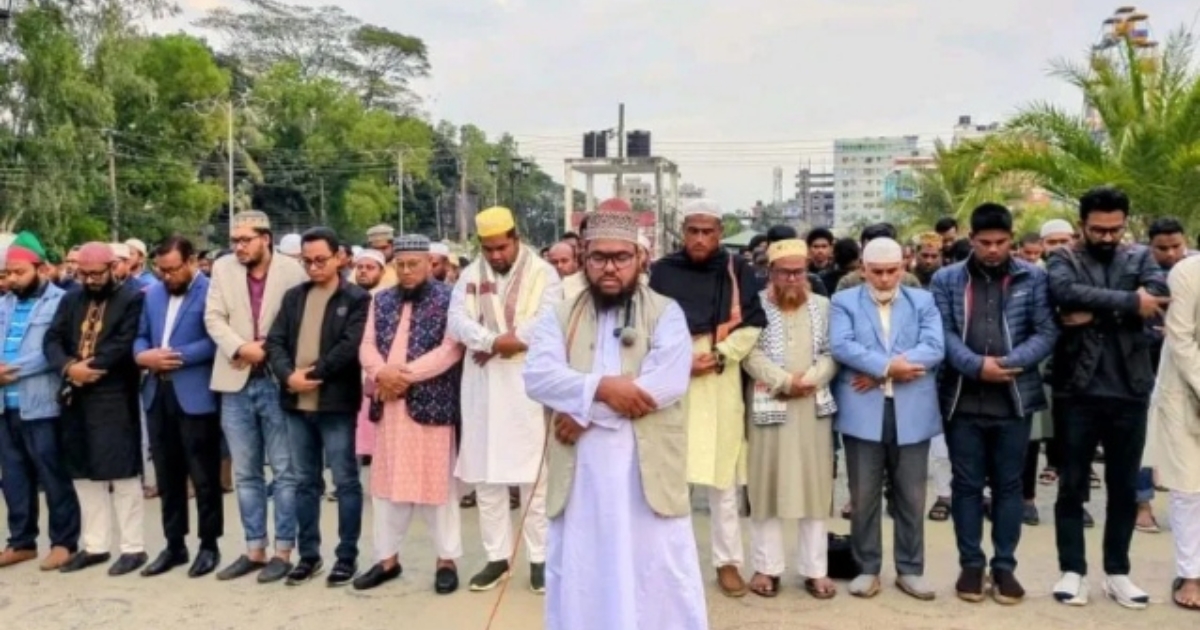 শহীদ শরীফ ওসমান হাদির বিদায় : পটুয়াখালীতে গায়েবানা জানাজা