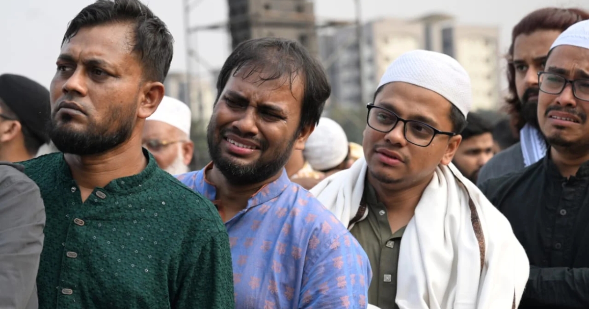 শহীদ ওসমান হাদির জানাজায় কান্নায় ভেঙে পড়েন সাদিক কায়েম-ফরহাদসহ অন্যরা