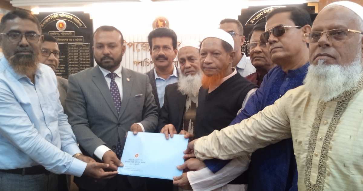 আসন সমঝোতার গুঞ্জনের মধ্যেই পটুয়াখালী-৩ এ হাসান মামুনের পক্ষে মনোনয়ন ফরম সংগ্রহ