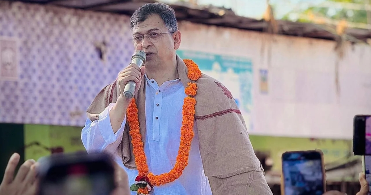 কক্সবাজার-১ আসনে সালাহউদ্দিন আহমদের মনোনয়নপত্র সংগ্রহ