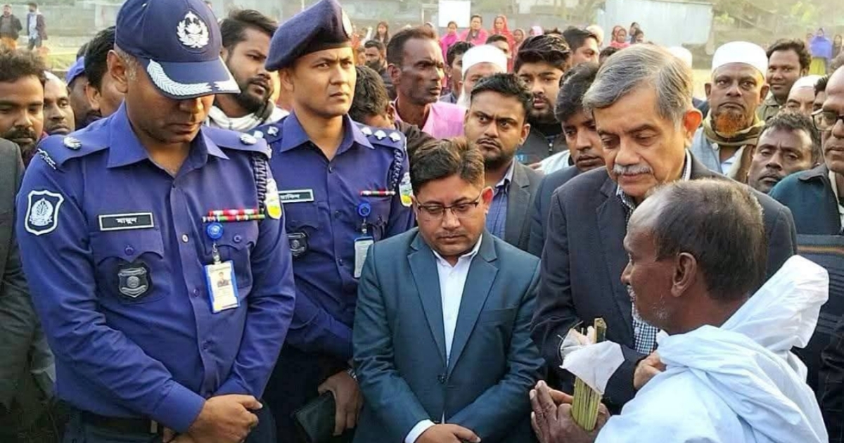 দীপু চন্দ্র দাসের পরিবারের পাশে আছে সরকার : শিক্ষা উপদেষ্টা