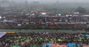 গণসংবর্ধনাস্থলে বিএনপি নেতা-কর্মীদের ঢল, স্লোগানে মুখর ৩০০ ফিট পুরো এলাকা