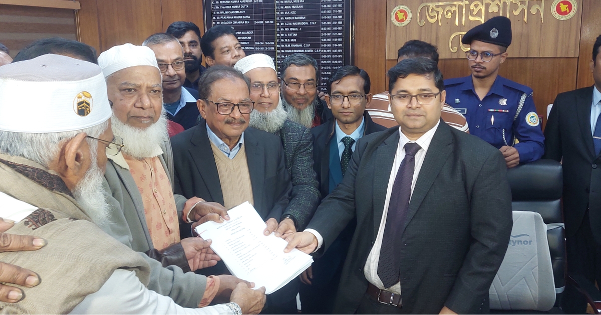 ভোলা ১ আসনে ধানের শীষ প্রতীকের প্রার্থী গোলাম নবী আলমগীরের মনোনয়নপত্র দাখিল