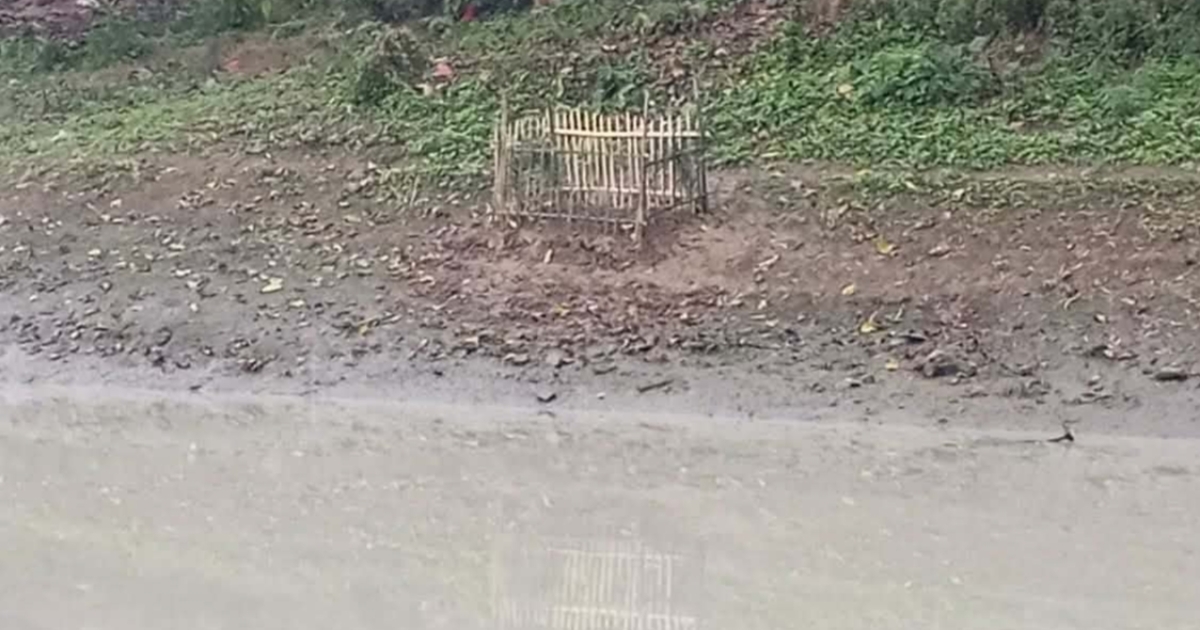 মধুপুরে আ/ত্ম/হ/ত্যার লা/শ হওয়ায় দাফন করা হয়েছে নদীতে