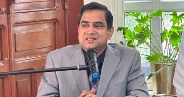 বিভ্রান্তি না ছড়ানো এবং এভারকেয়ারকে মিলনস্থল না বানানোর অনুরোধ রাষ্ট্রদূত মুশফিকের