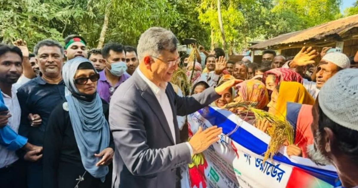 মনোনয়ন পাওয়ার পর প্রথমবারের মতো নির্বাচনি গণসংযোগে সালাহউদ্দিন আহমদ