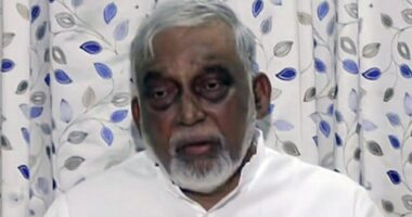 মৃত্যুদণ্ডের রায় ঘোষণার পর ভারত ছেড়ে এবার নিরাপদ আশ্রয়ের খোঁজে কামাল