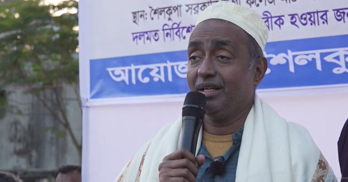 খালেদা জিয়া মাথা নত করে কাপুরুষের মতো দেশ ছেড়ে যাননি বলে গণতন্ত্রের মহাসড়কে বাংলাদেশ : অ্যাটর্নি জেনারেল