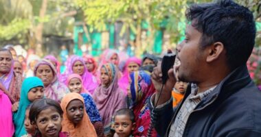 “হাজার কোটি আয় করতে পারতাম, তবু করিনি, আমার কাছে অর্থের চেয়ে দেশপ্রেম বড়' : হাসনাত আব্দুল্লাহ”